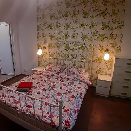 Romantic Calm Apartments Piata Universitate Bükreş Dış mekan fotoğraf
